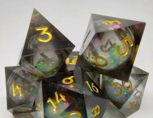 MAELSTROM OF DREAMS DICE - BLACK/GOLD (7 DIE SET)
