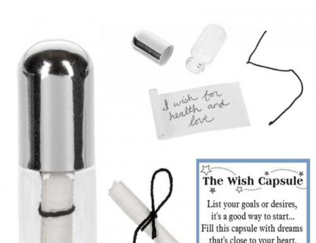 THE WISH CAPSULE CHARM