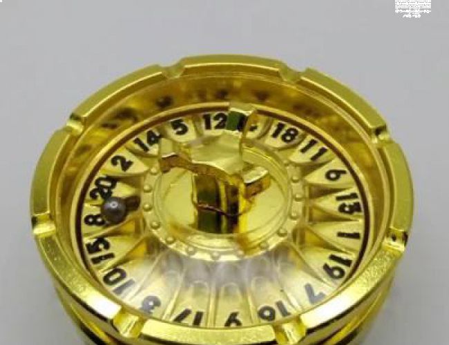 D20 ROULETTE SPINNER - GOLD WITH BLACK NUMBERS
